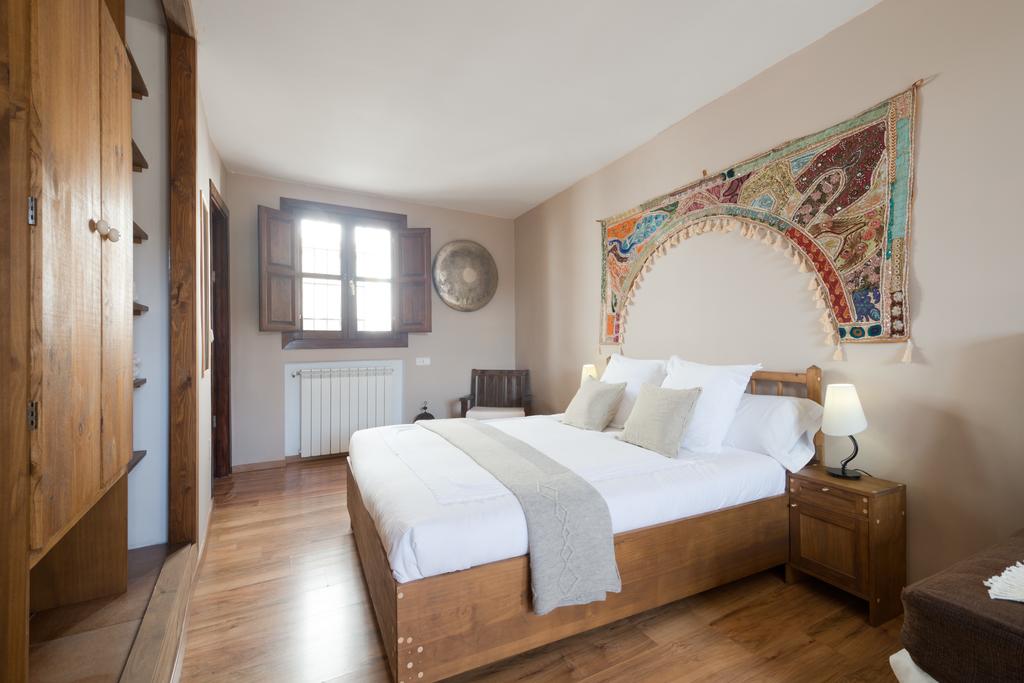 Pokój dwuosobowy w hotelu Casa Bombo w Granadzie w Hiszpanii