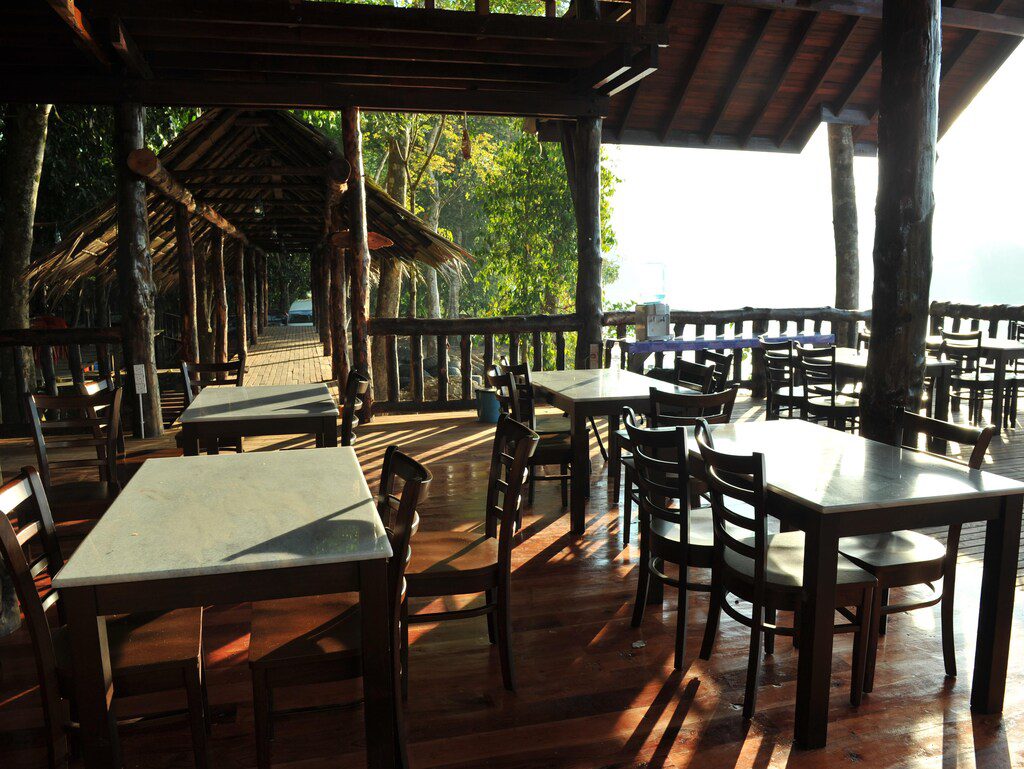 Borneo Natural Sukau Bilit Resort, Kota Kinabatangan restauracja