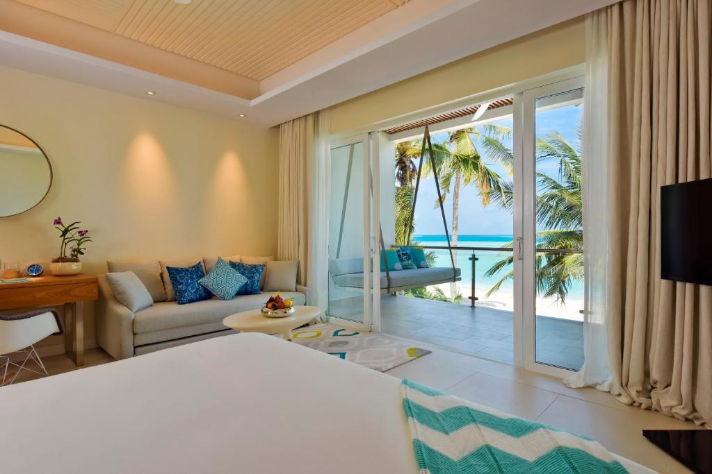 Kandima Malediwy Hotel apartament typu Sky Studio sypialnia z widokiem